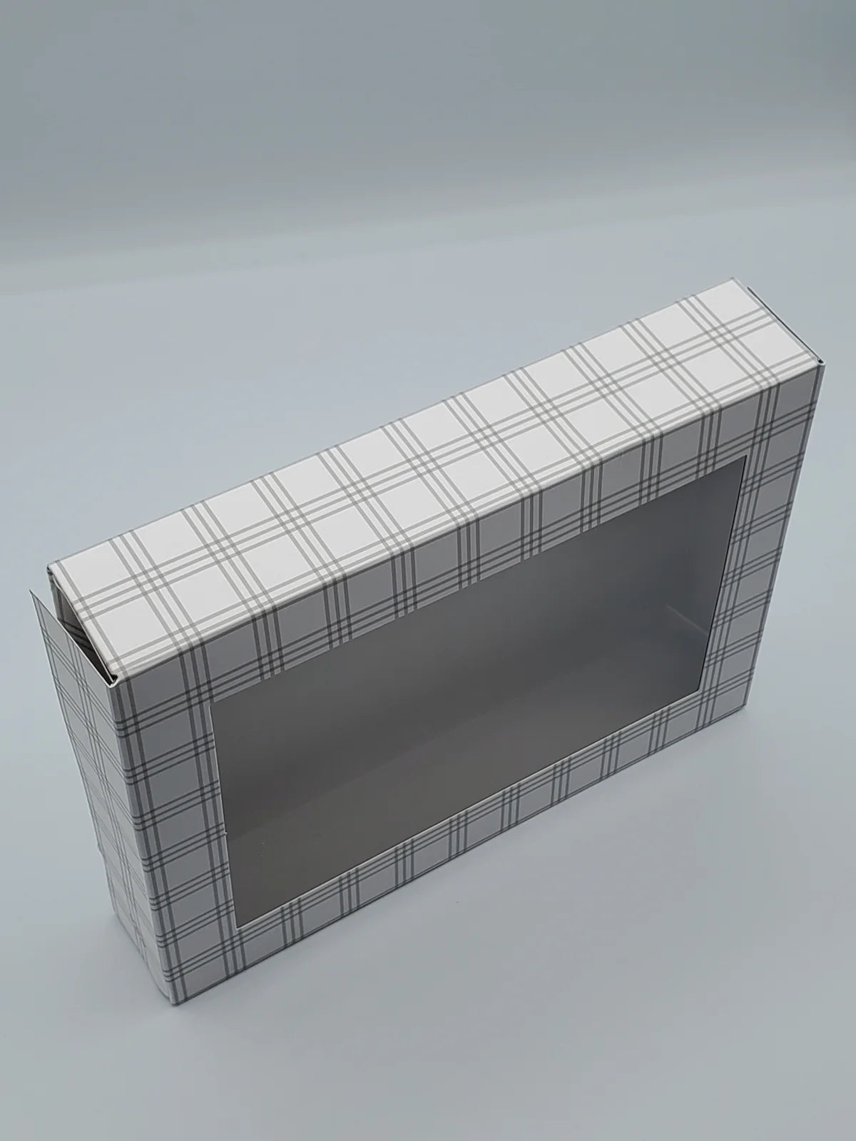 GREY PINSTRIPE GINGHAM BOX - 7" x 5" x 1.25"